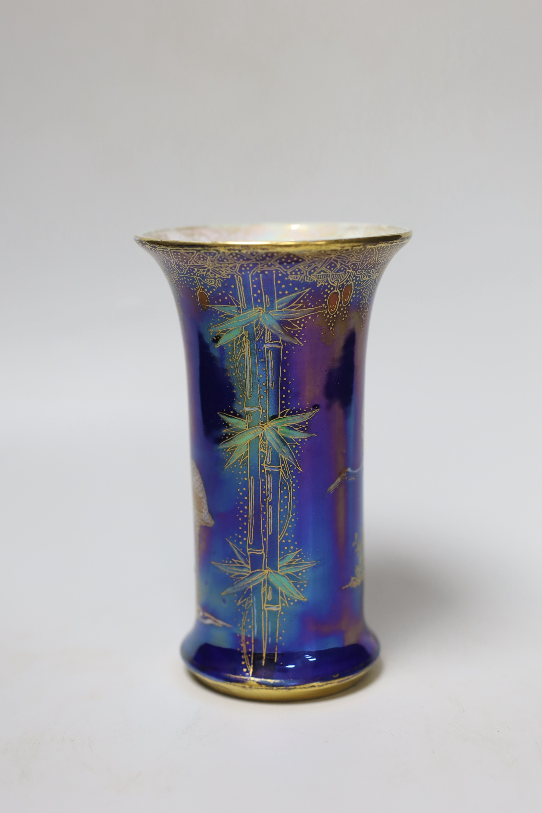 A Carltonware 'stalk' pattern lustre sleeve vase, numbered 2932, 15cm